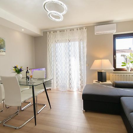 Apartment Motovunska 39 Пореч Екстериор снимка