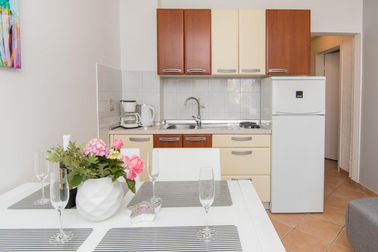 Apartment Motovunska 39 Пореч Екстериор снимка