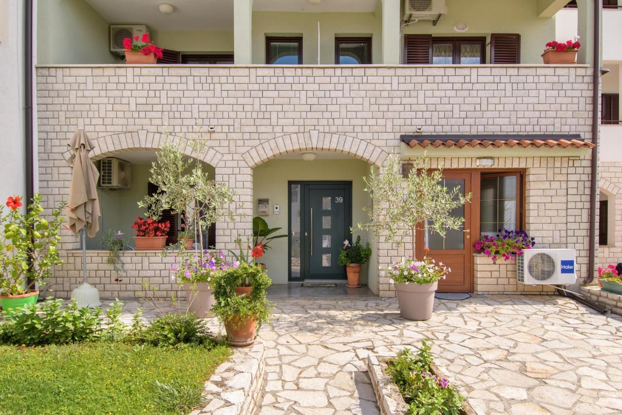 Apartment Motovunska 39 Пореч Екстериор снимка