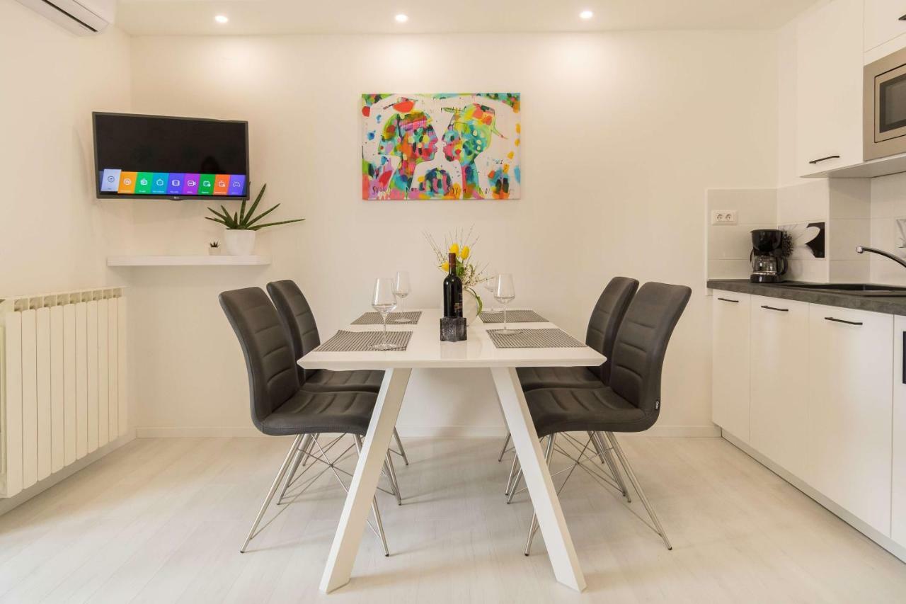 Apartment Motovunska 39 Пореч Екстериор снимка